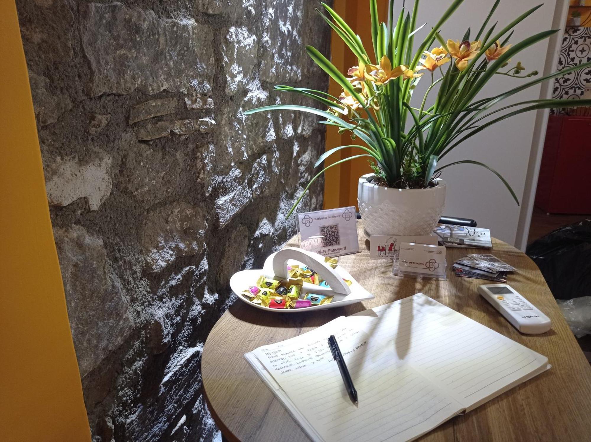 Residenza Del Sepale Apartment Viterbo Luaran gambar