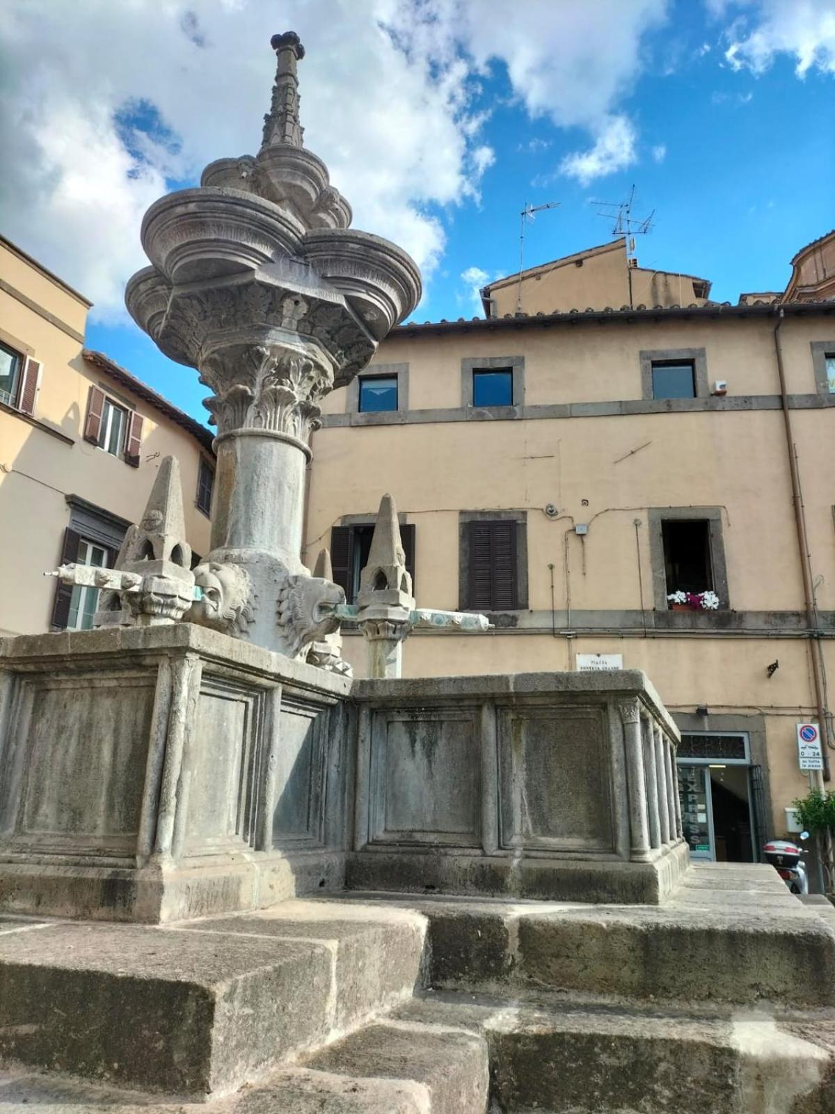 Residenza Del Sepale Apartment Viterbo Luaran gambar